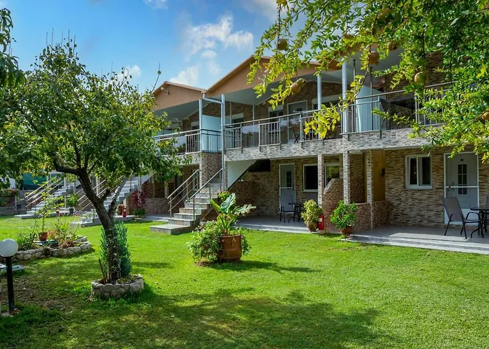 Dragani Aparthotel 3*