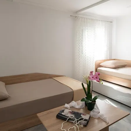 Ξενοδοχείο με διαμερίσματα Dragani Συκιά