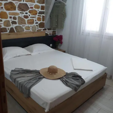 Ξενοδοχείο με διαμερίσματα Dragani Συκιά